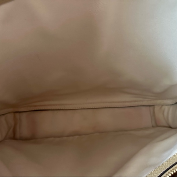 EXCELLENT CONDITION - MARC JACOBS “The Director” Faux Leather Large Tote - Tan - Picture 9 of 15